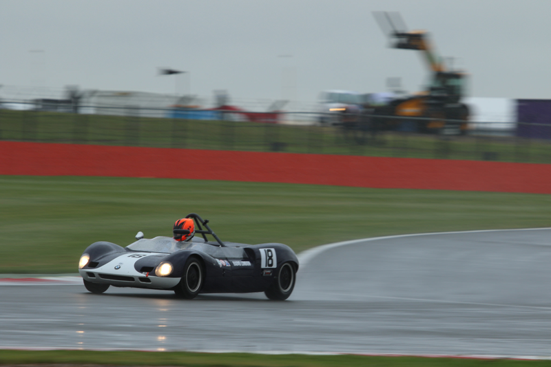 Illustration for article titled Ogle At The Best Cars Racing At The Silverstone Classic